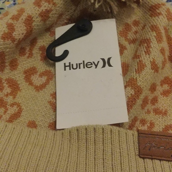 Hurley Vermont Pom Beanie - Picture 2 of 5